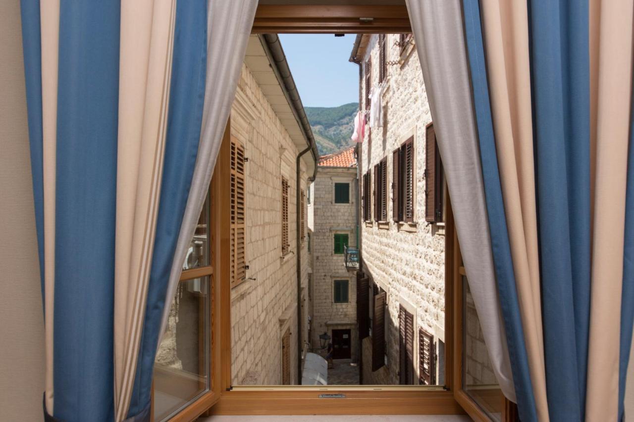 Hotel Vardar Kotor Exteriör bild